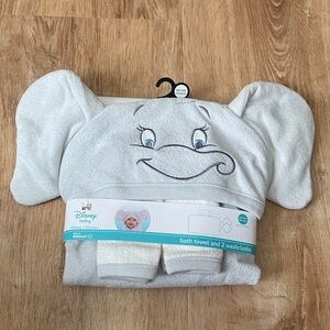 Disney Baby Dumbo Hooded Bath Towel Set in White with Blue Accents
